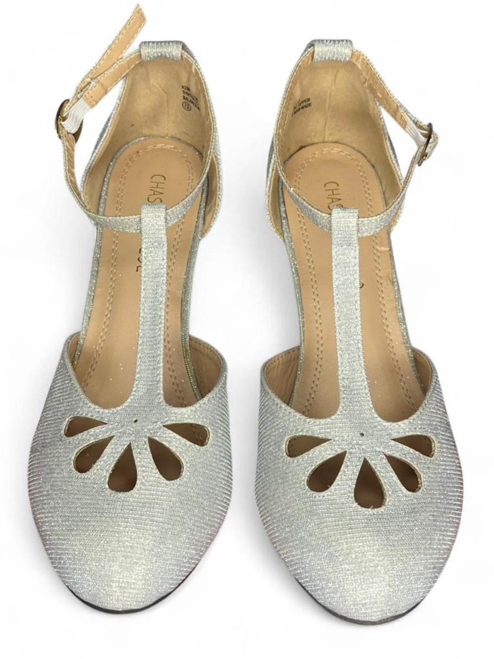 Chase & Chloe New Kimmy-36 Women's Teardrop Cut Out T-Strap Mid Heel Dress Pumps